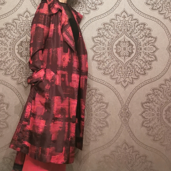 BCBG MaxAzria NWOT 100% silk trench coat - Picture 4 of 8